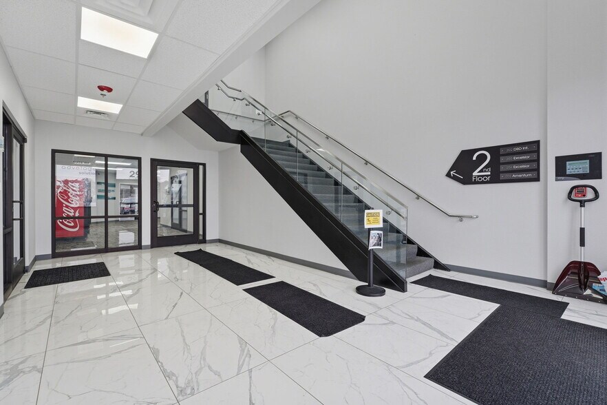 More Photos Of 2920 George Washington Way, Richland Office For Sale