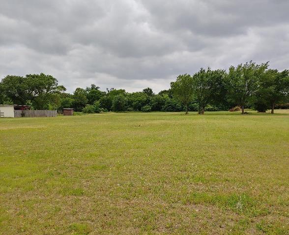 More Photos Of 1105-1207 N Interstate Highway 45, Ennis Land For Sale