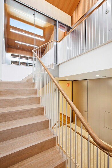 More Photos Of 26 E 78th St, New York Office Residential For Lease
