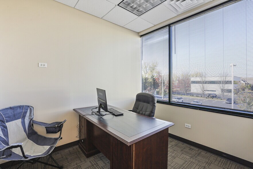 More Photos Of 14489 John Humphrey Dr, Orland Park Medical For Sale