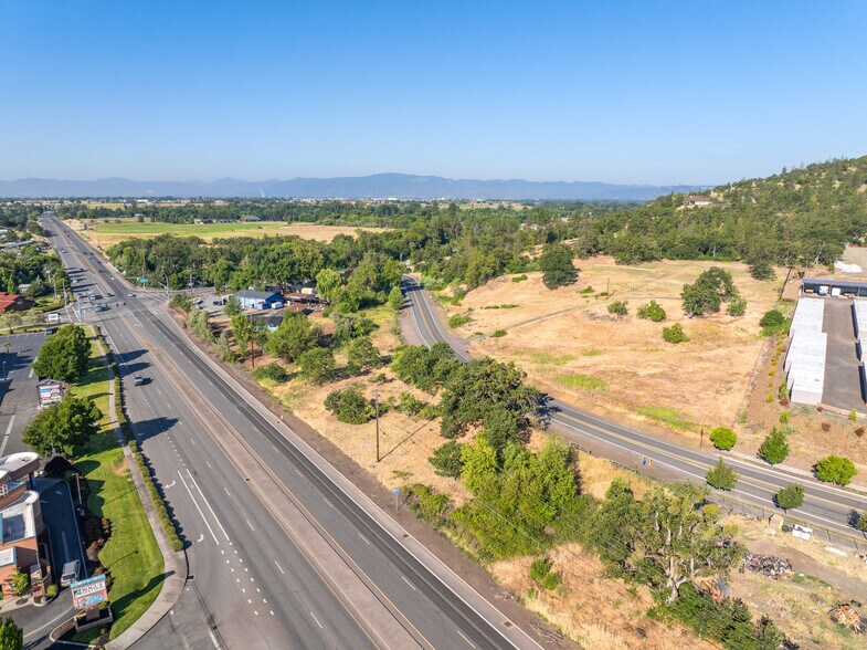 More Photos Of 10569 Hannon Rd, Eagle Point Land For Sale