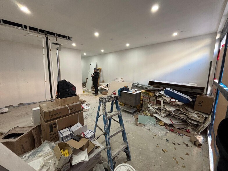 More Photos Of 96 Moore St, Brooklyn Storefront For Lease