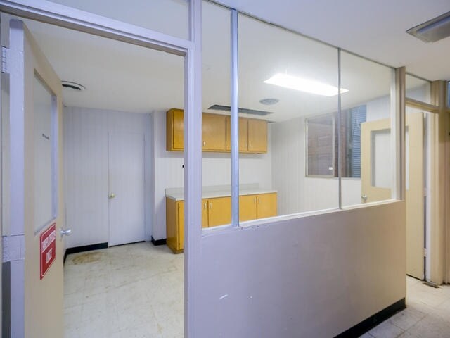 More Photos Of 1051 Broad St, Augusta Storefront For Sale