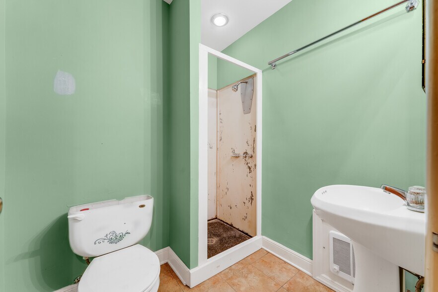 More Photos Of 1266 National Pike, Hopwood Apartments For Sale