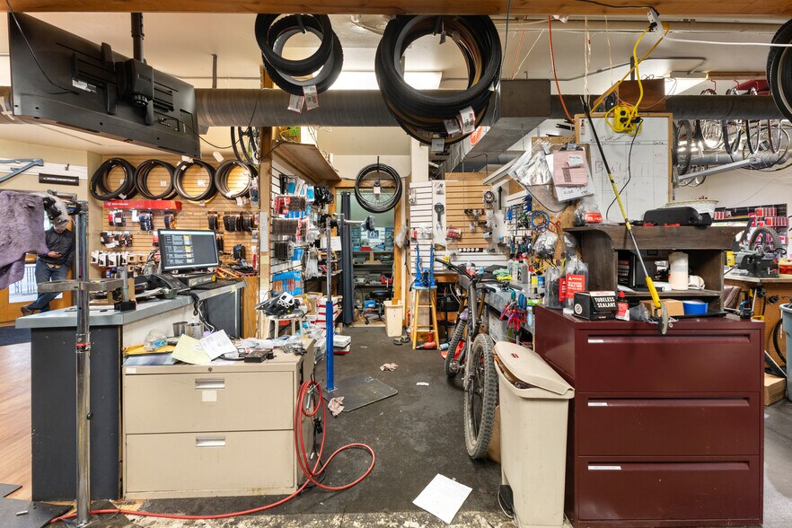 More Photos Of 442 Lincoln Ave, Steamboat Springs Flex For Sale