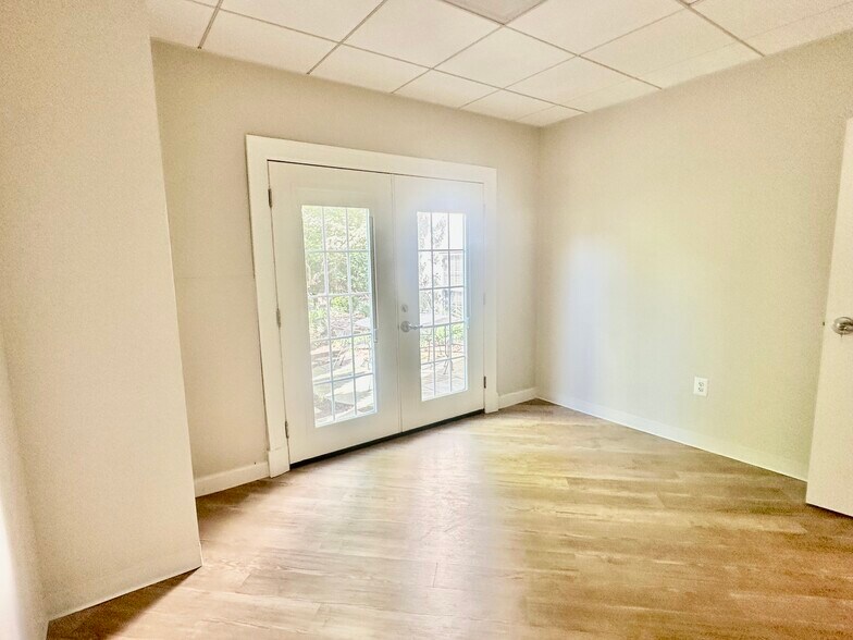 More Photos Of 4600 N Park Ave, Chevy Chase Medical For Lease