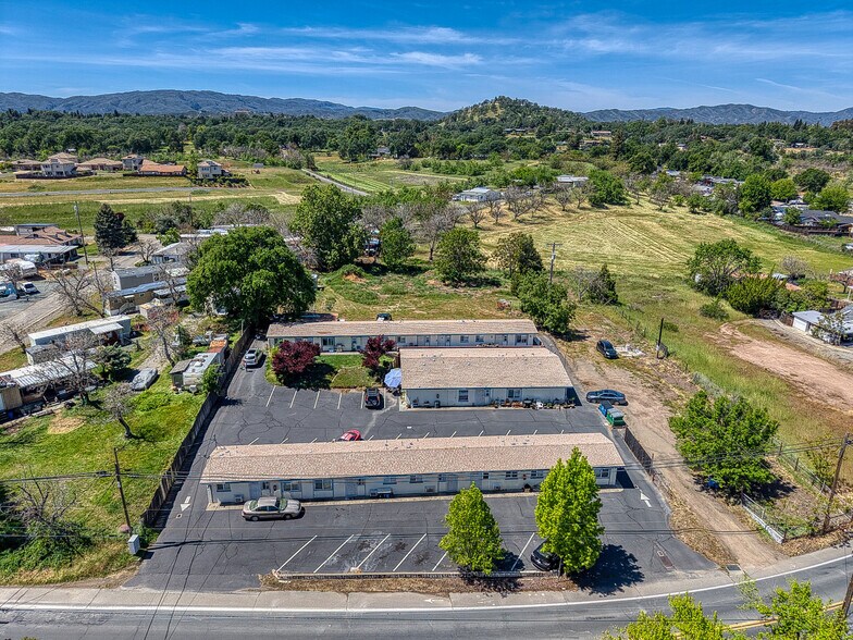 Primary Photo Of 2815 Lakeshore Blvd, Lakeport Apartments For Sale