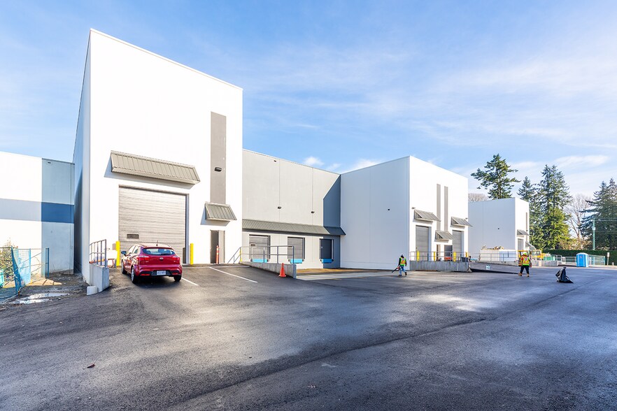 More Photos Of 11928 Machrina Way, Richmond Distribution For Lease