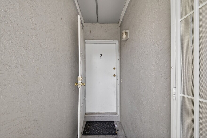 More Photos Of 22798 Vermont St, Hayward Apartments For Sale