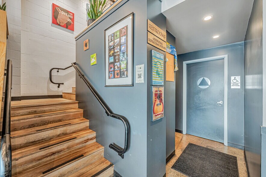 More Photos Of 621-655 Del Ganado Rd, San Rafael Storefront For Sale