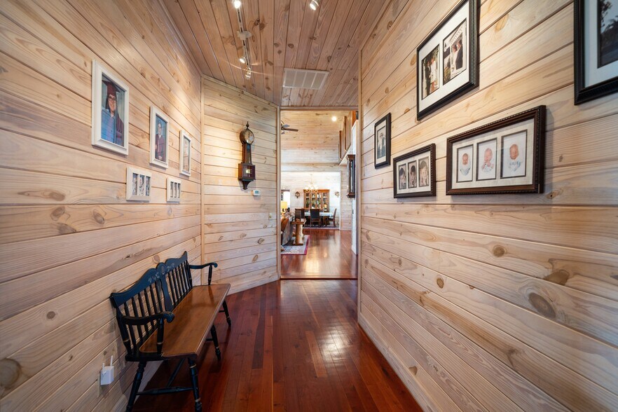 More Photos Of 7780 N Whippoorwill Ter, Hernando Sports And Entertainment For Sale