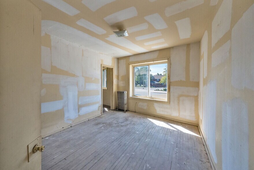 More Photos Of 15523 Mack Ave, Detroit Apartments For Sale