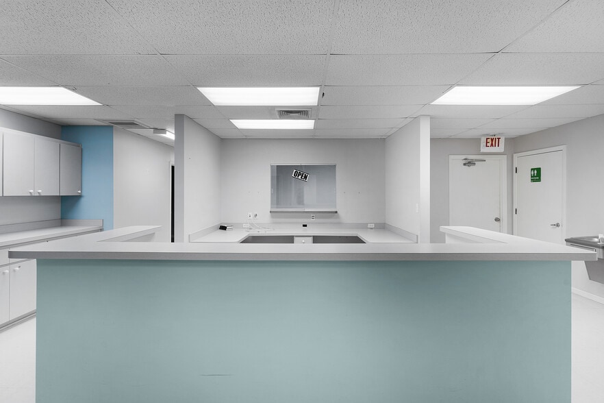 More Photos Of 17820 SE 109th Ave, Summerfield Medical For Lease