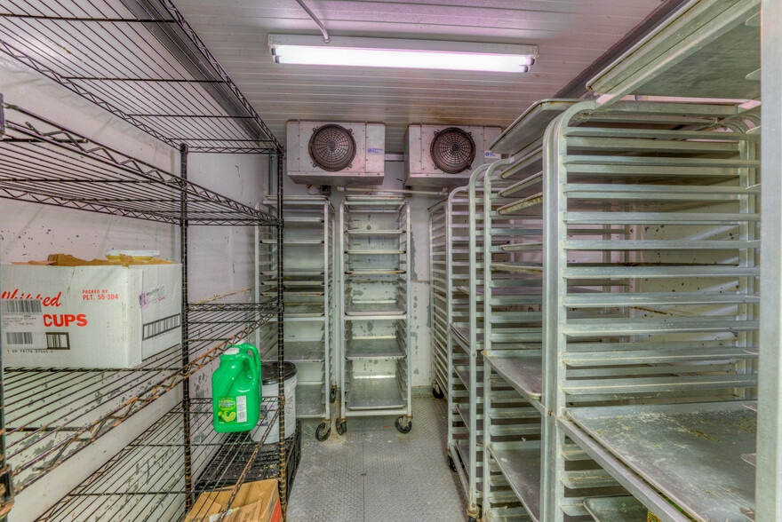 More Photos Of 2655 Broad Ave, Memphis Restaurant For Lease