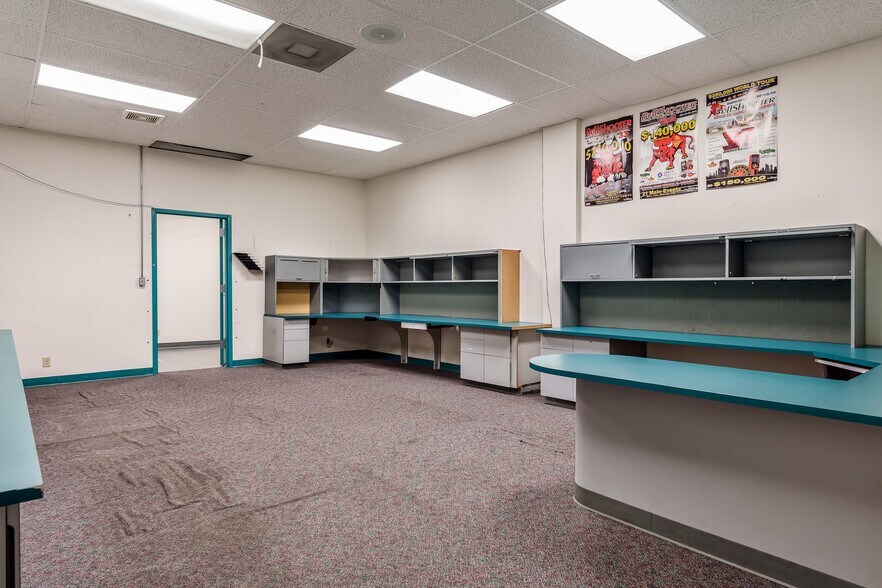 More Photos Of 6212 Material Ave, Loves Park Warehouse For Sale