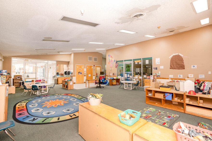 More Photos Of 2081 Mesa Valley Way, Austell Specialty For Sale