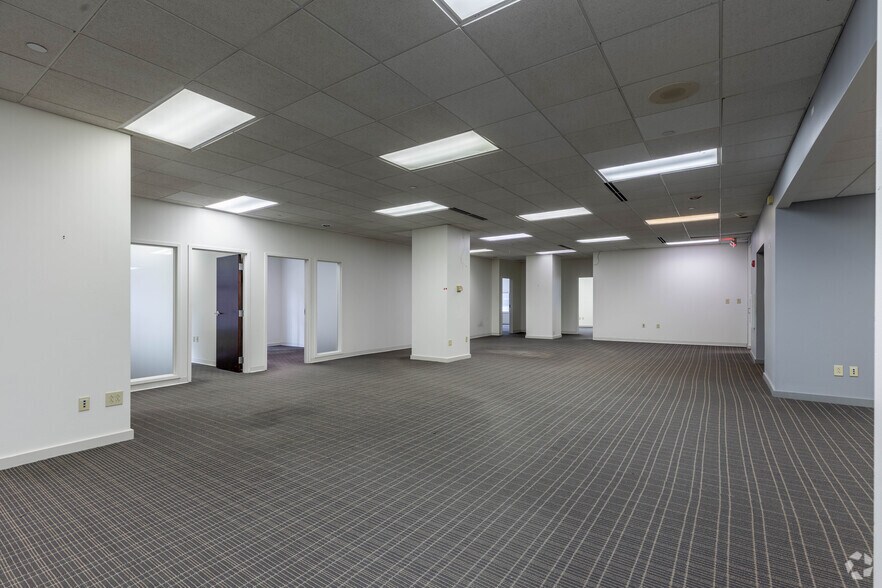 More Photos Of 35 N 4th St, Columbus Office For Lease