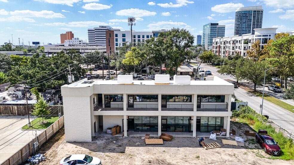 More Photos Of 2235 Richmond Ave, Houston Storefront For Lease