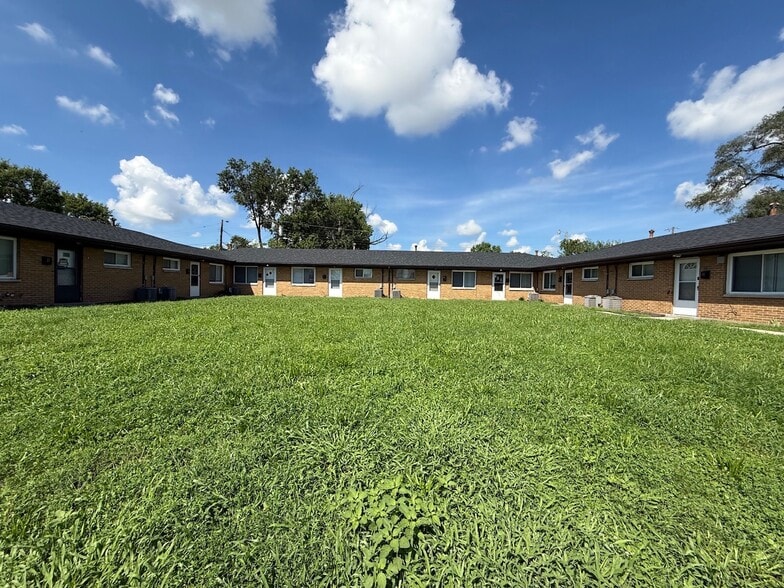 Primary Photo Of 27-41 Rita St, Dayton Apartments For Sale