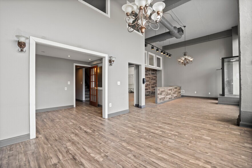 More Photos Of 1900 Euclid Ave, Cleveland Apartments For Lease