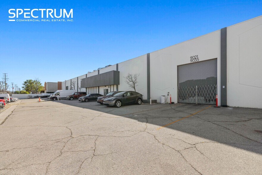 More Photos Of 9035 Canoga Ave, Canoga Park Manufacturing For Sale