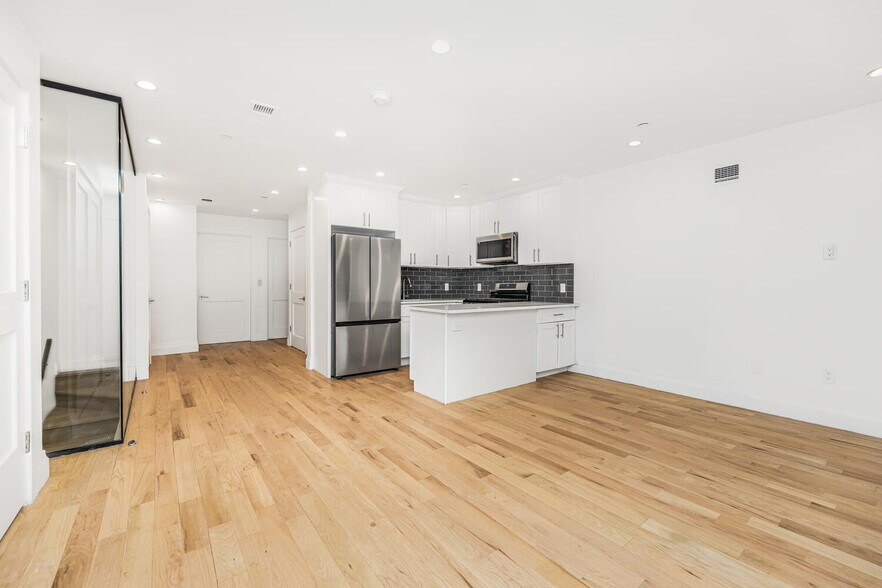 More Photos Of 11A Arlington Pl, Brooklyn Apartments For Sale