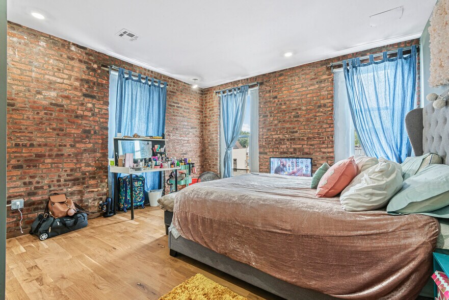 More Photos Of 260 Martin Luther King Jr Dr, Jersey City General Retail For Sale