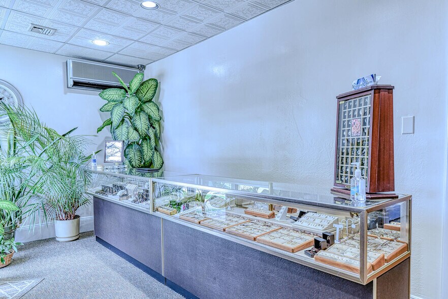 More Photos Of 173 N Main St, Milltown Storefront Retail Residential For Sale