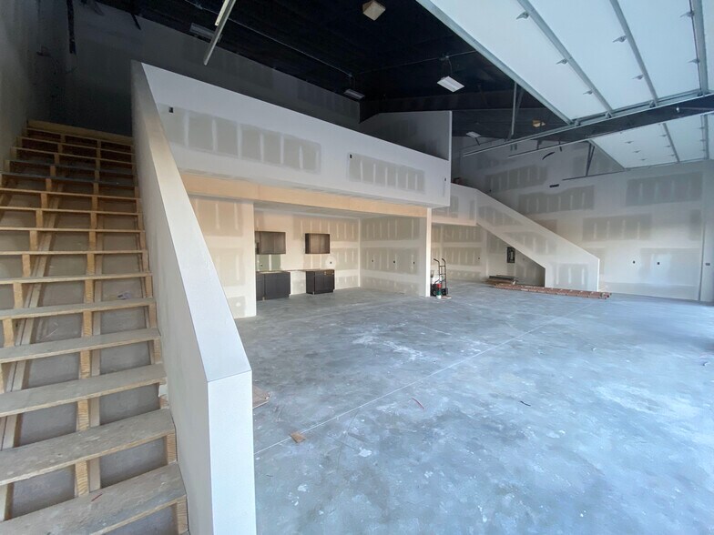 More Photos Of 2919 Commerce Dr., Derby Self Storage For Sale