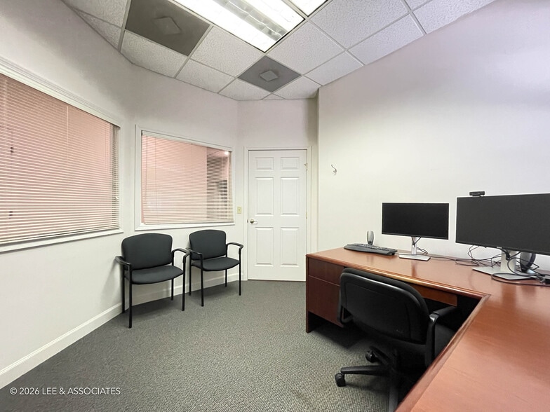More Photos Of 2201 NW 40th Ter, Gainesville Office For Lease