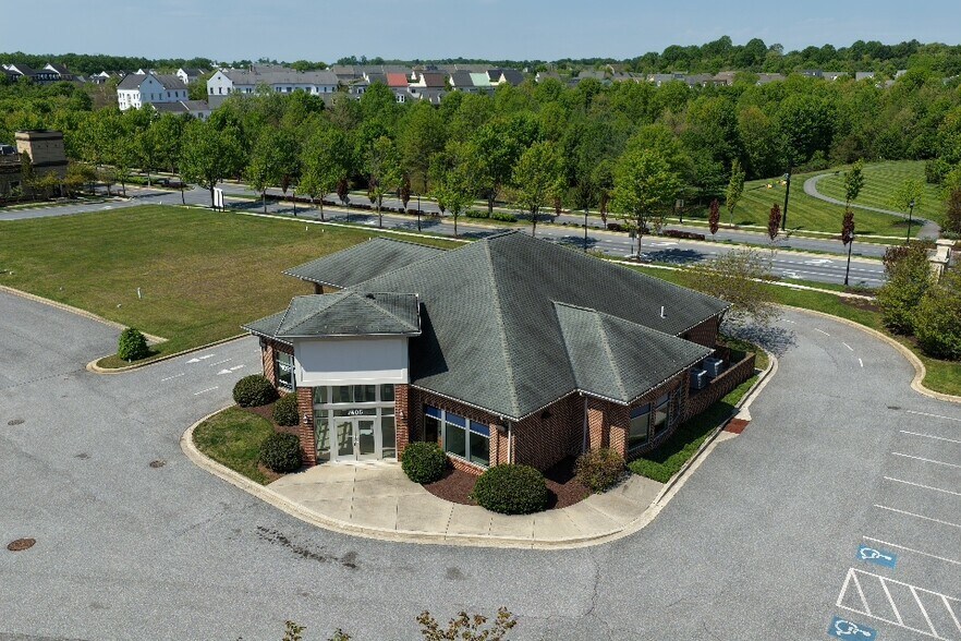 Primary Photo Of 7405 Maple Lawn Blvd, Fulton Bank For Lease