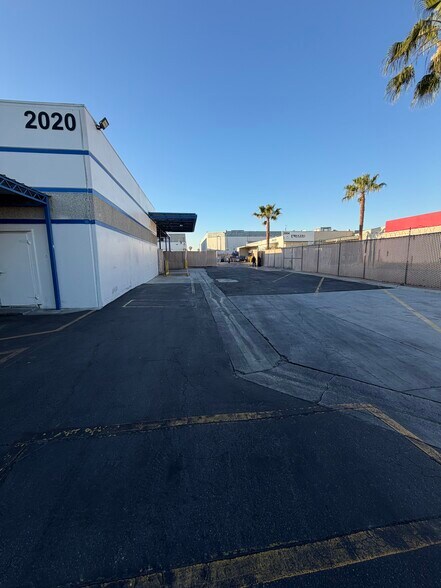 More Photos Of 2020 E 67th St, Los Angeles Food Processing For Lease