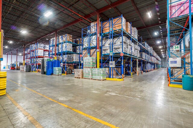 More Photos Of 1250 Rue Nobel, Boucherville Warehouse For Lease