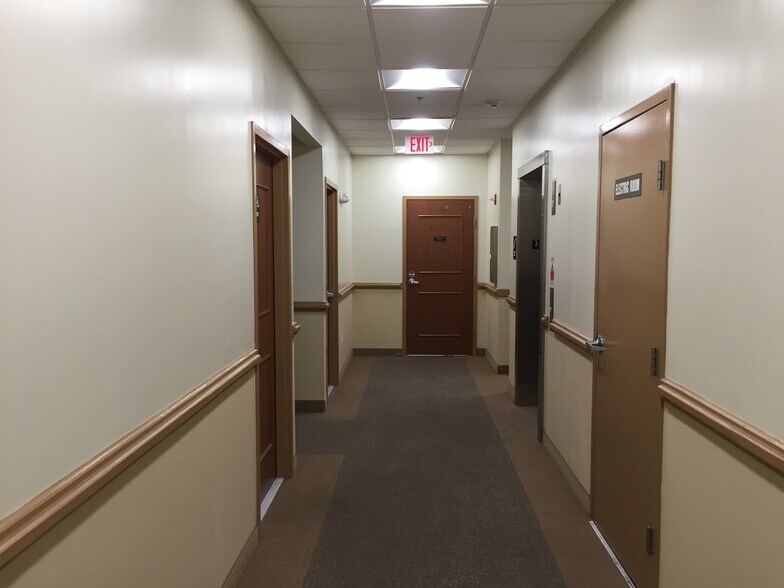 More Photos Of 4225 Altamont Pl, White Plains Medical For Sale
