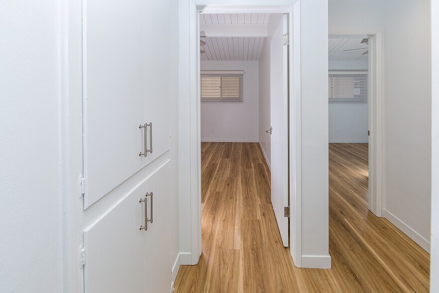 More Photos Of 1057 Euclid Ave, Long Beach Apartments For Sale