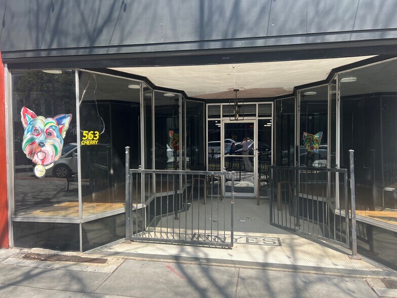 More Photos Of 563 Cherry St, Macon-Bibb General Retail For Lease