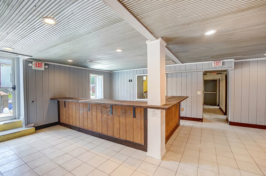 More Photos Of 6987 New Haven Rd, Harrison Restaurant For Sale