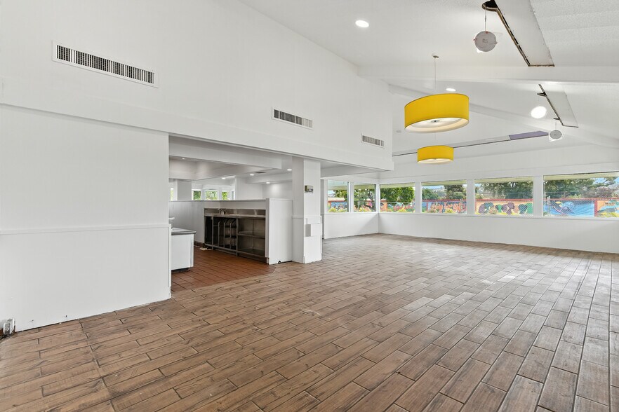 More Photos Of 4355 Sonoma Blvd, Vallejo Restaurant For Lease