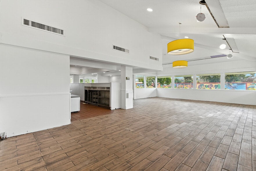 More Photos Of 4355 Sonoma Blvd, Vallejo Restaurant For Lease