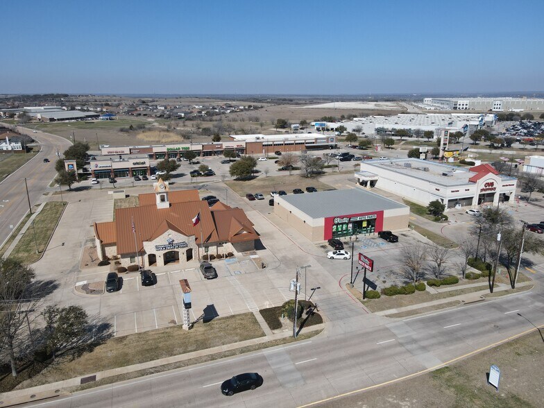 More Photos Of 9636 White Settlement Rd, Fort Worth Bank For Sale
