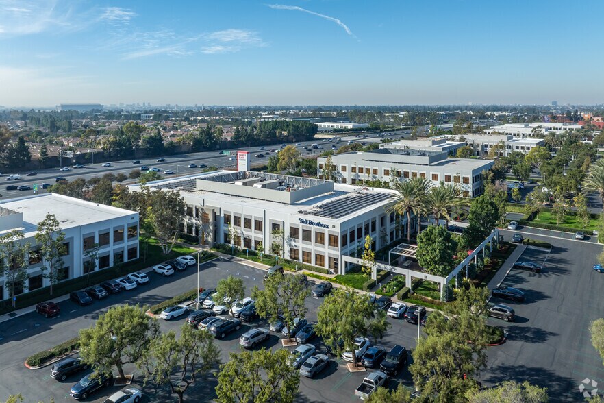 More Photos Of 350 Commerce Dr, Irvine Office For Lease