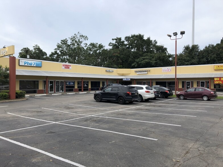 Primary Photo Of 2121 W Pensacola St, Tallahassee General Retail For Sale
