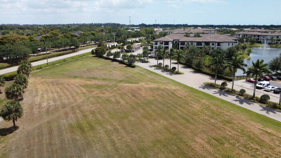 More Photos Of 15031 McGregor Blvd, Fort Myers Land For Sale
