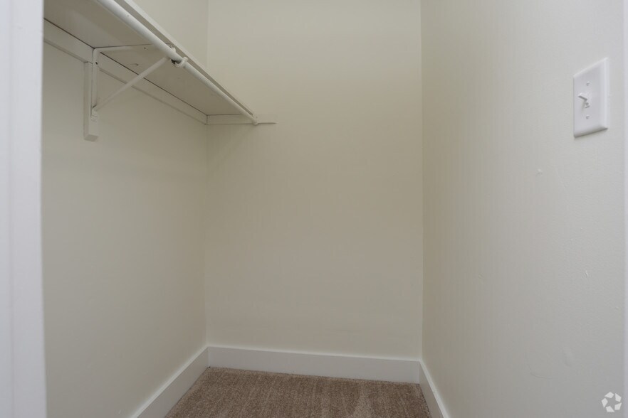 More Photos Of 30 Allen Ave, Asheville Apartments For Sale