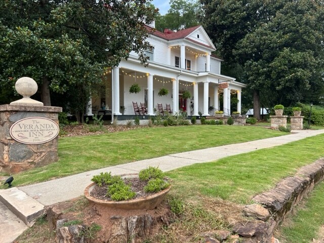 More Photos Of 252 Seavy St, Senoia Hospitality For Sale