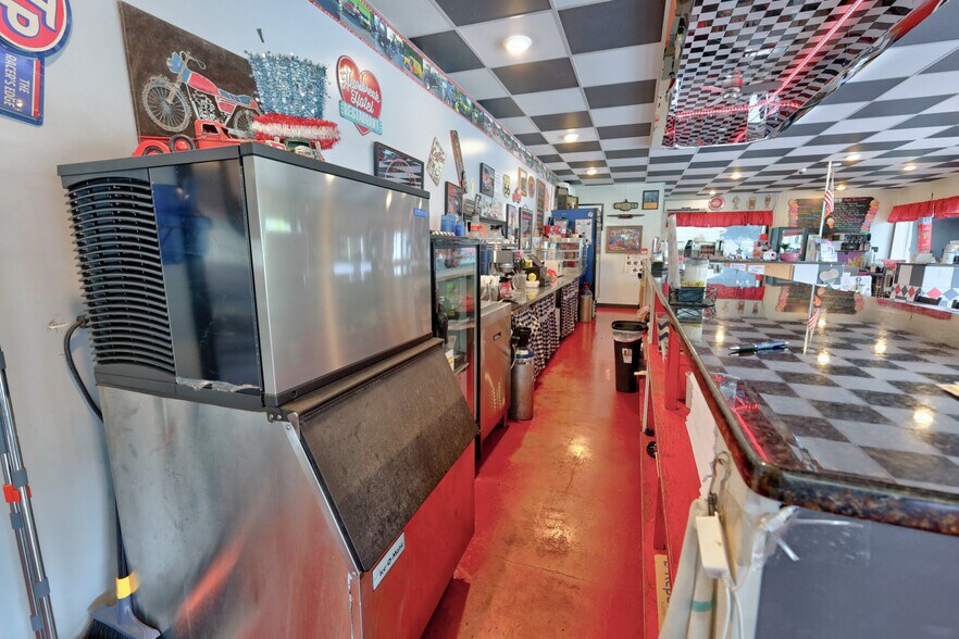 More Photos Of 36422 State Highway 23, Grand Gorge Restaurant For Sale