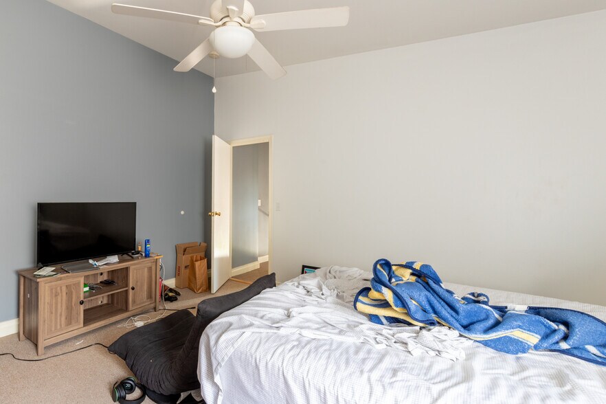 More Photos Of 158 Park St, Buffalo Apartments For Sale