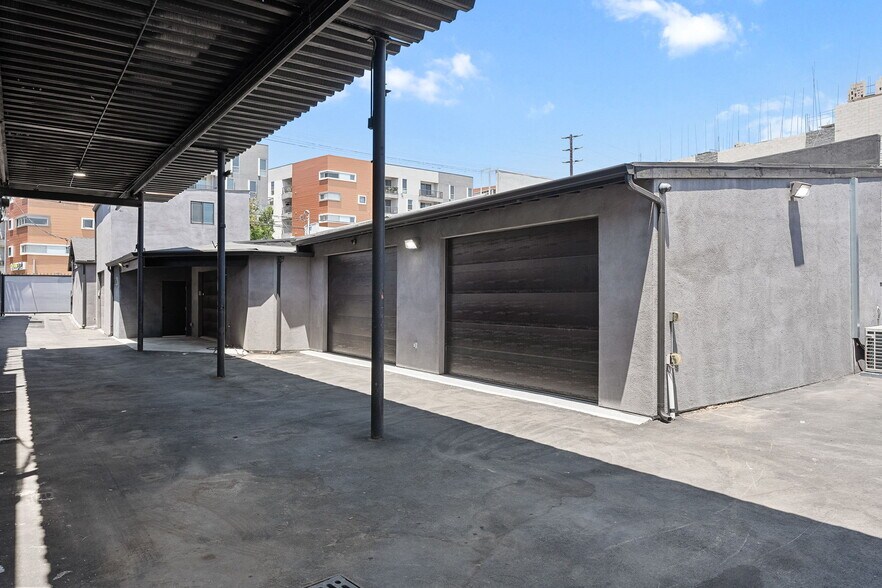 More Photos Of 5244 Vineland Ave, North Hollywood Loft Creative Space For Lease