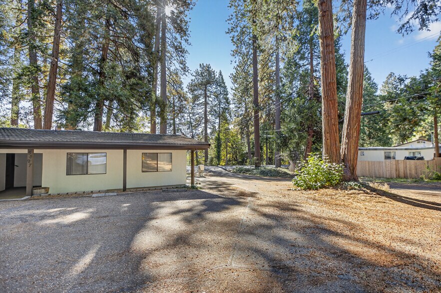 More Photos Of 5897 Pony Express Trl, Pollock Pines Office For Sale