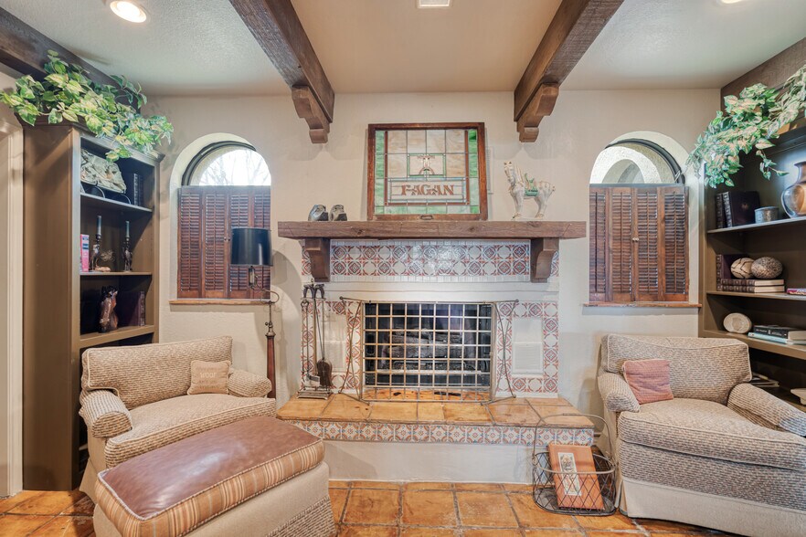 More Photos Of 505 Gilchrist Ln, Del Rio Specialty For Sale